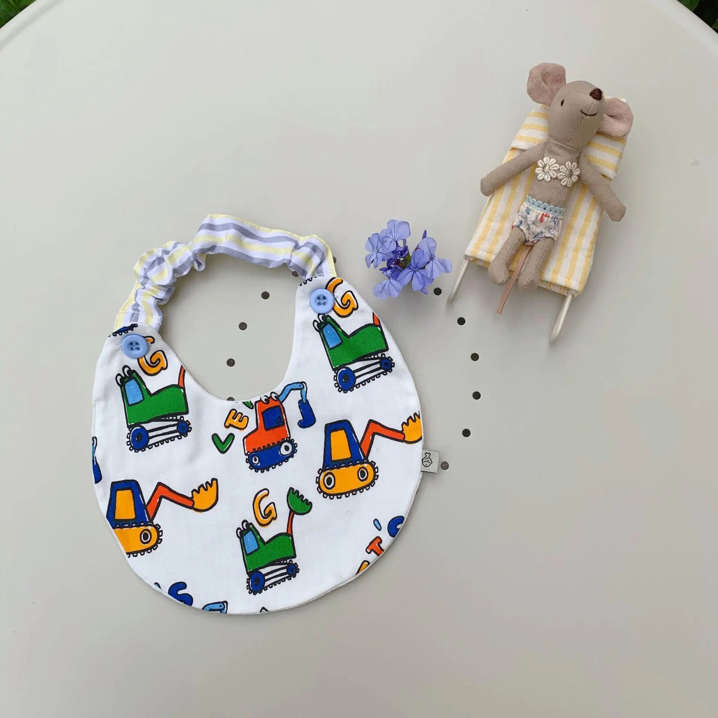 Removable Saliva Towel with Elastic Band for Newborn